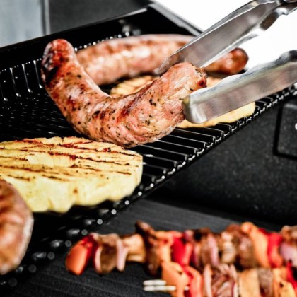Broil King Crown 490 Gas Grill (10)